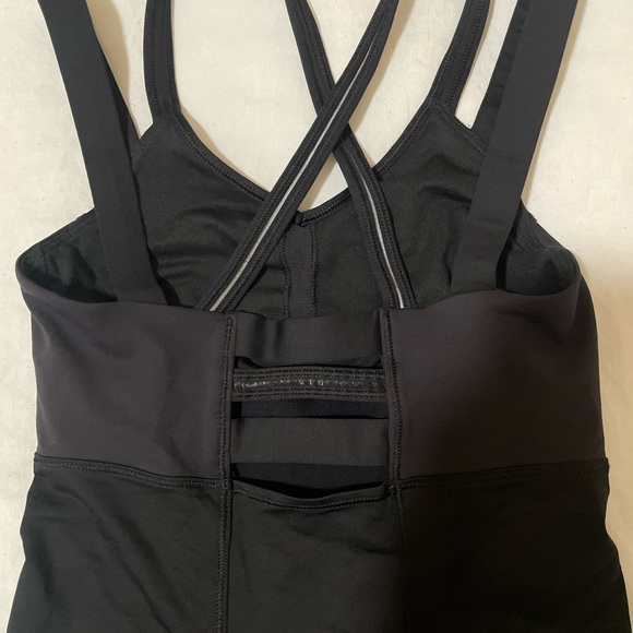Lululemon tank - Picture 3 of 4